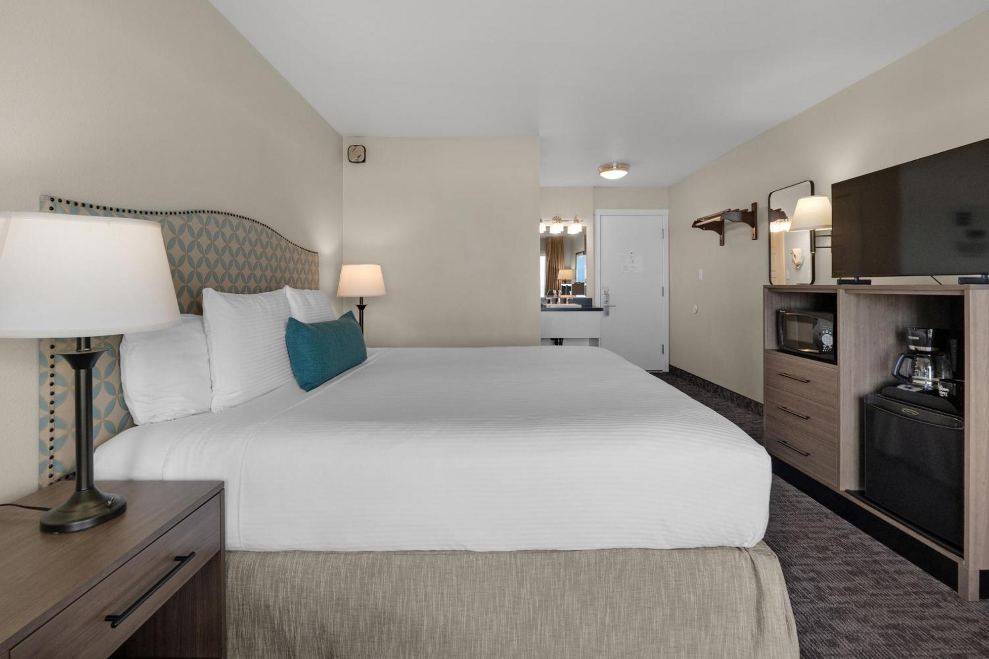 Pelican Shores Inn リンカーン・シティー エクステリア 写真