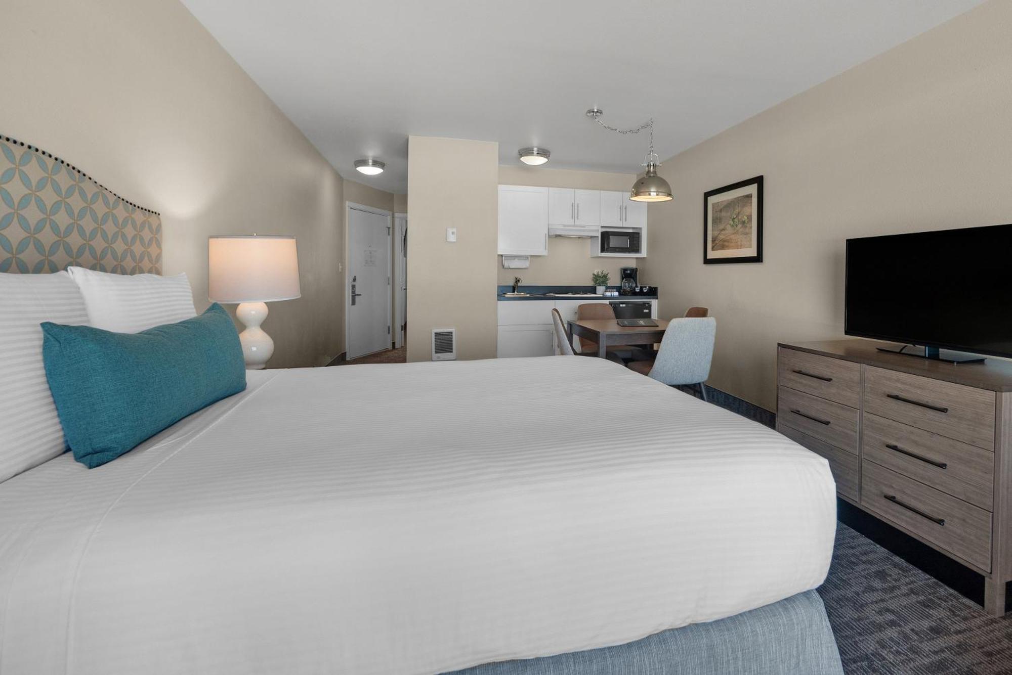 Pelican Shores Inn リンカーン・シティー エクステリア 写真