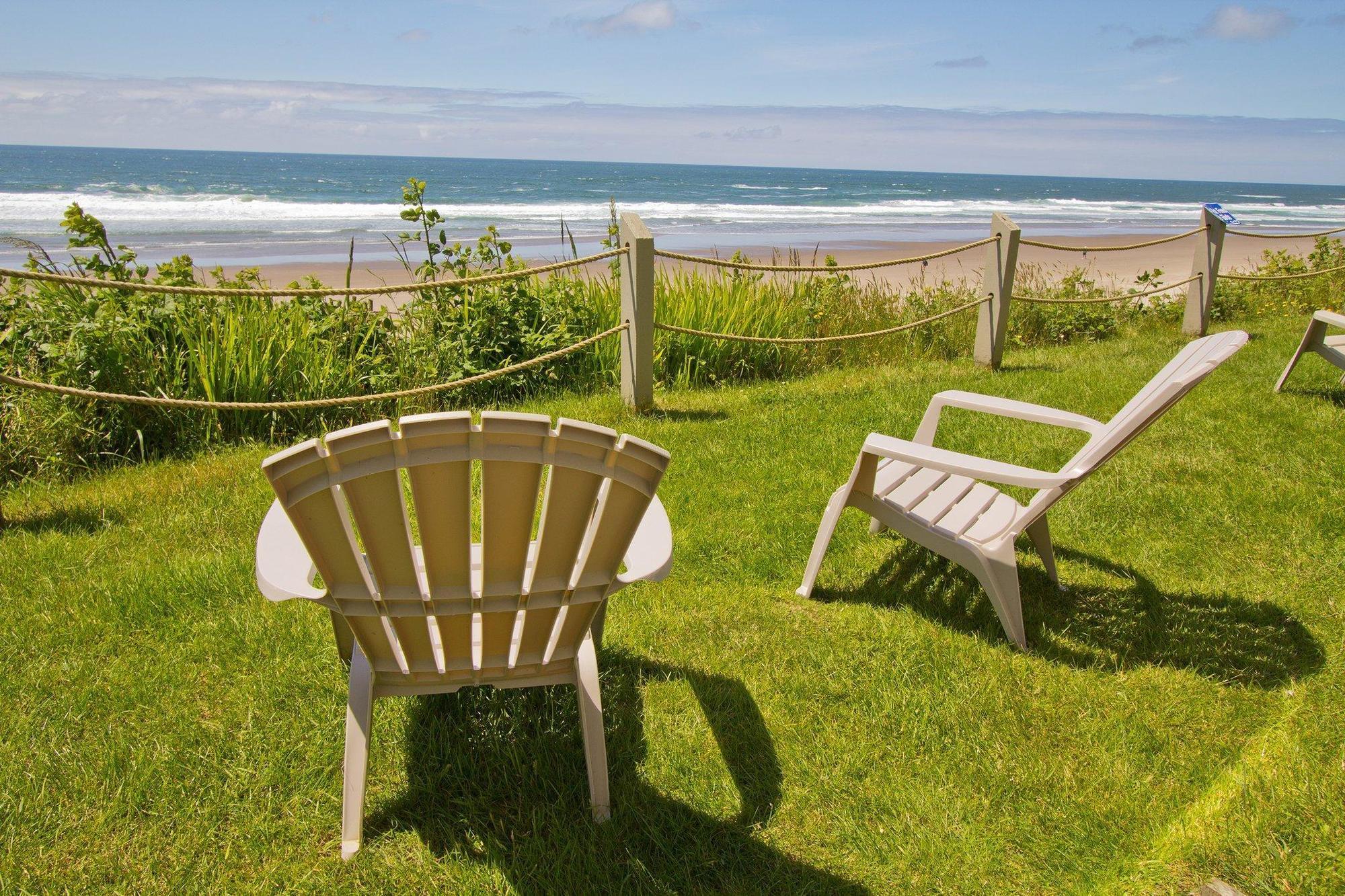 Pelican Shores Inn リンカーン・シティー エクステリア 写真